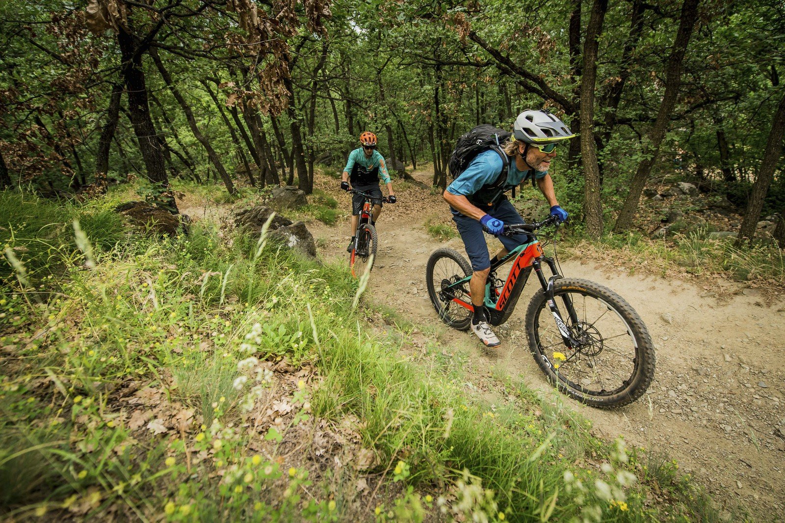 Wie viele Kalorien verbrenne ich beim Radfahren & mit E-Bike?